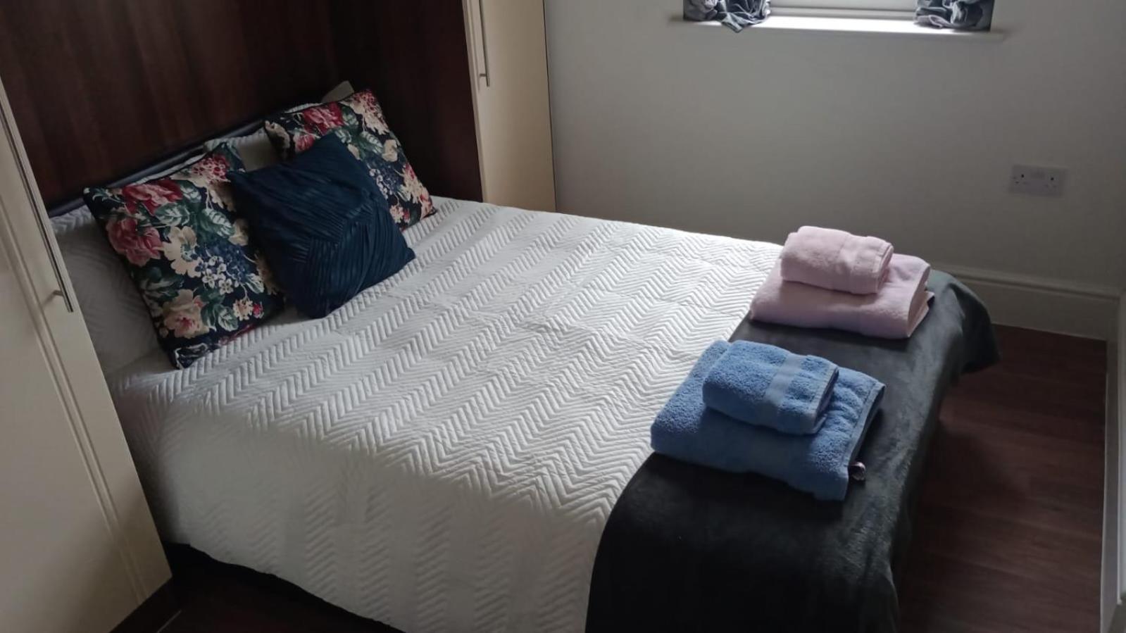 Notting Hill Next Door Bedroom In The Share Flat London Eksteriør bilde
